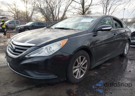 2014 Hyundai Sonata Gls z USA, uszkodzony, nr VIN 5NPEB4AC3EH947768